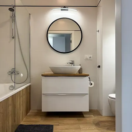 Moduo Gardens - Business & Airport Apartamento